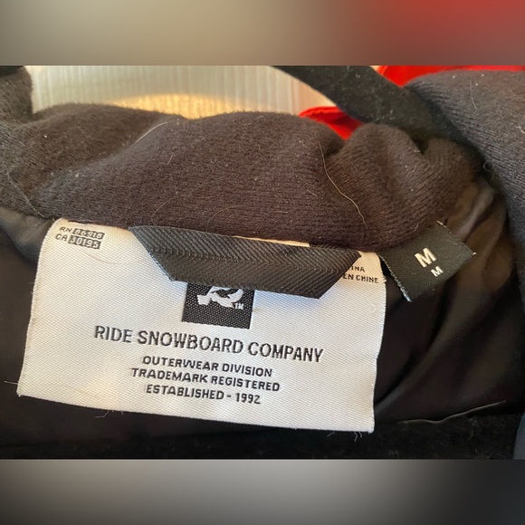 Ride Snowboard Co- jacket - Picture 4 of 15